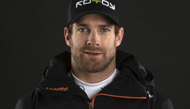 Weltcup-Skicrossfahrer Jonas Lenherr scheidet bereits im Achtelfinal aus
