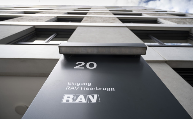 Angstkultur und hohe Fallzahlen beim RAV: Betroffene und Kantonsrätin fordern externe Evaluation