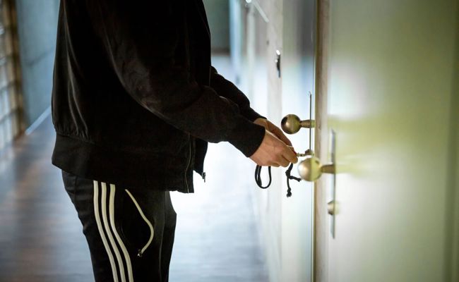 Saxerriet: Kinderpornos bei Häftling im Gefängnis gefunden – Haft verlängert