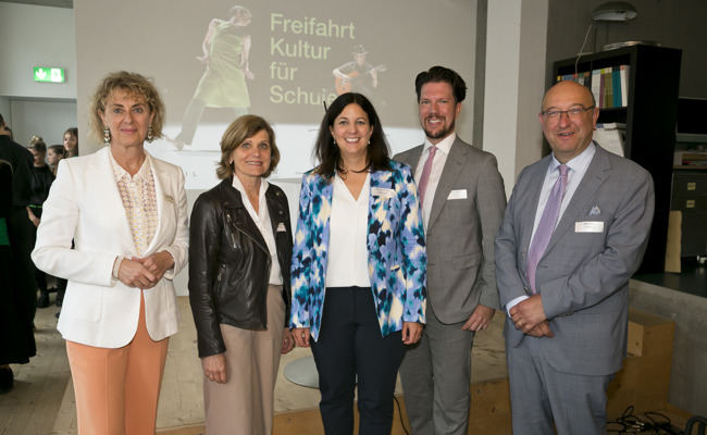 Grenzüberschreitendes Angebot: Freie ÖV-Fahrt zur Kultur für Schüler und Schülerinnen