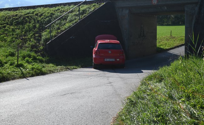 49-Jähriger bei Autounfall verstorben: Wohl medizinische Ursache