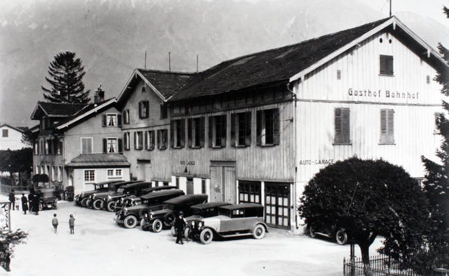 Auf zum Maskenball «Chez Fritz ...»