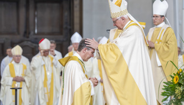 Bischof Beat Grögli feierlich ins Amt eingesetzt