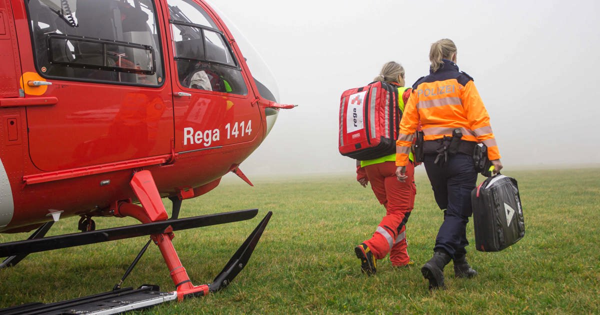 Young woman dies after paragliding crash