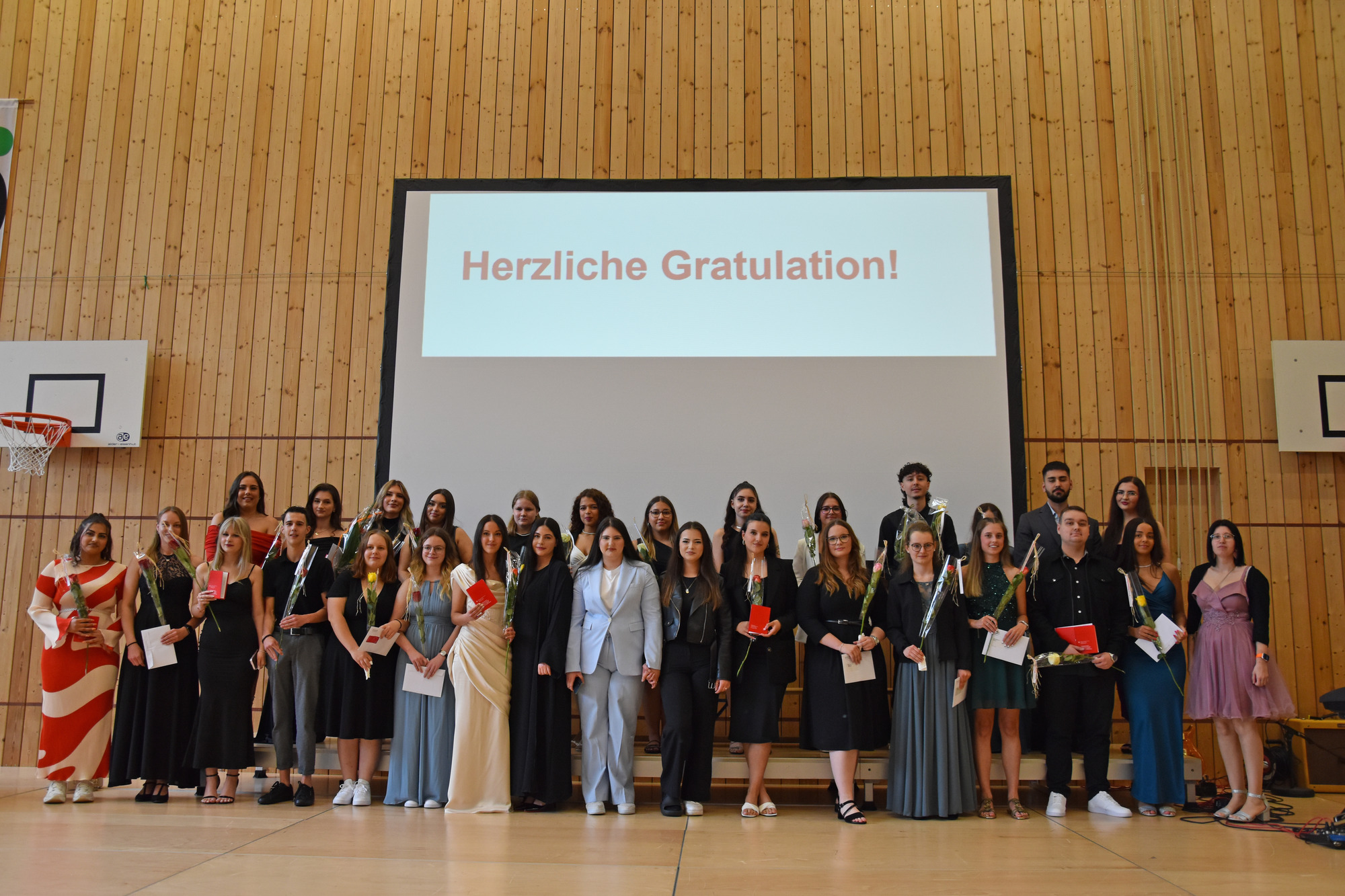 Detailhandel-Nachwuchs feierlich in die Arbeitswelt entlassen