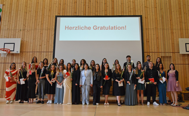 Detailhandel-Nachwuchs feierlich in die Arbeitswelt entlassen