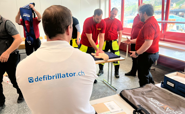 Sekunden entscheiden: First Responder trainieren den Ernstfall