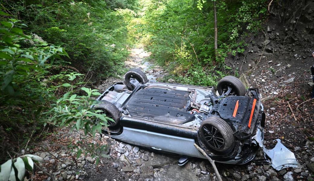 Das Auto konnte erst bei Tageslicht geborgen werden.