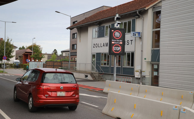 Kamera statt Stempel: Gütertransport an der Rheintaler Grenze wird digital