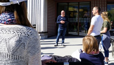 ... und Martin Göldi. Leiter des PBZ Büelriet, vermittelten Informationen fördern das Zusammenleben in Sevelen und das Verständnis für die Gemeinde.