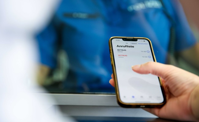 Zwei Festnahmen: Senioren durchschauen Telefonbetrug