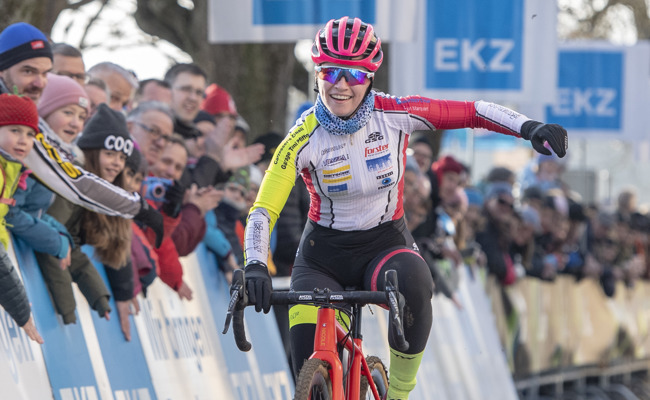 Nicole Göldi eine der prominenten Rhema-Gäste