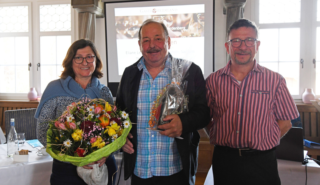  Präsident Urs Kremmel (rechts) ernannte Thomas Gassner und Eliane Leu zu Ehrenmitgliedern. 