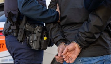 Kanti-Baustelle: Bei Kontrolle Schwarzarbeit aufgedeckt, drei Arbeiter festgenommen