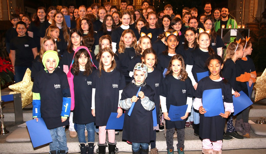 Nach dem Aufnahmegottesdienst: 90 Kinder zählt die neue Jubla Gams.