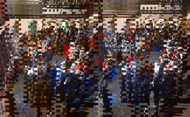 Festliche Stimmung im Städtli mit Gesang