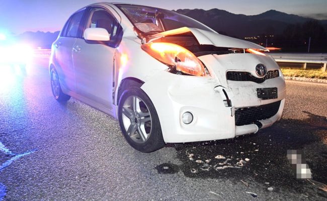 Stau nach Auffahrunfall auf der Autobahn führt zu weiteren Kollisionen