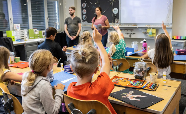«Situation ist angespannt»: Schulbetrieb nur dank Lehrpersonen ohne Diplom möglich