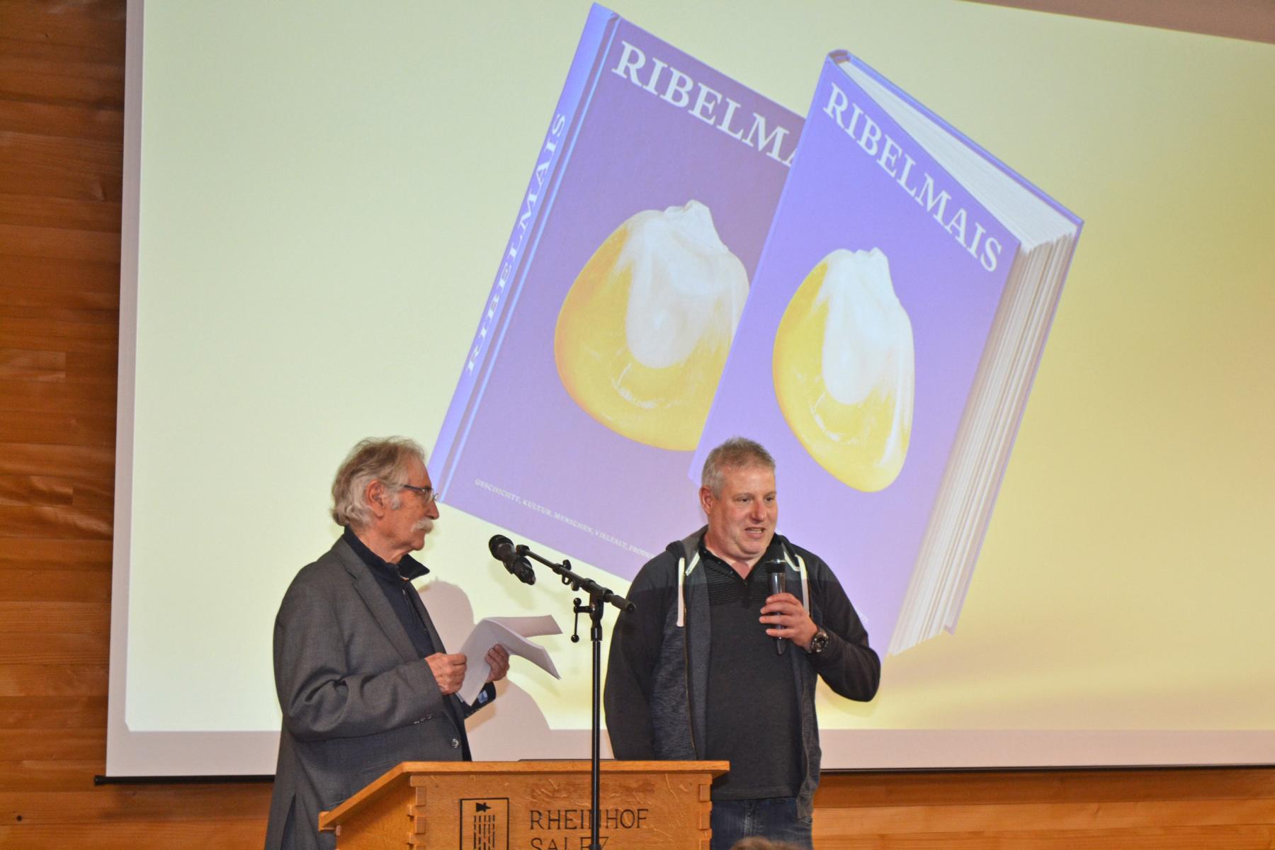 Neues Buch zeigt, wie Ribelmais vom Traditionsgericht zum Kulturgut wurde