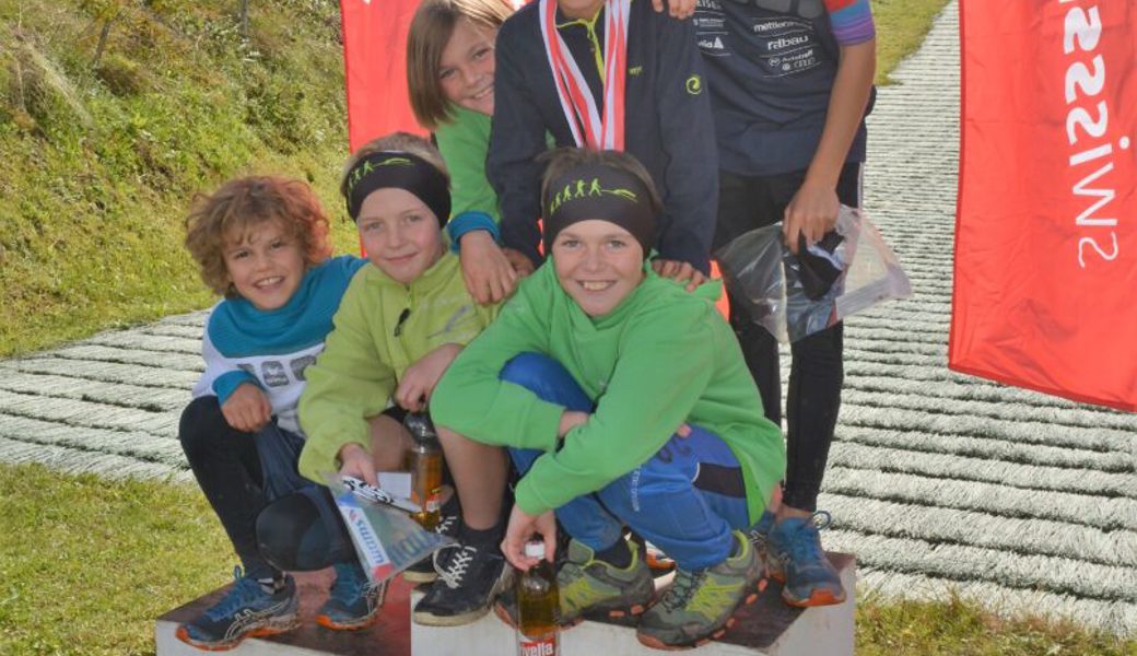  Nino Leeser, Arthur Durendeau, Nils Lemmenmeier, Flurin Hofmänner, Dario Lemmenmeier und Rony Dürr (von links). 