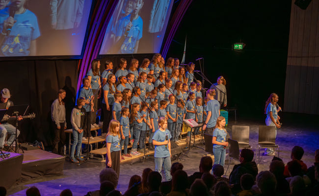 Musikalische Weltreise: MiniSing begeistert mit «Travel-Time»