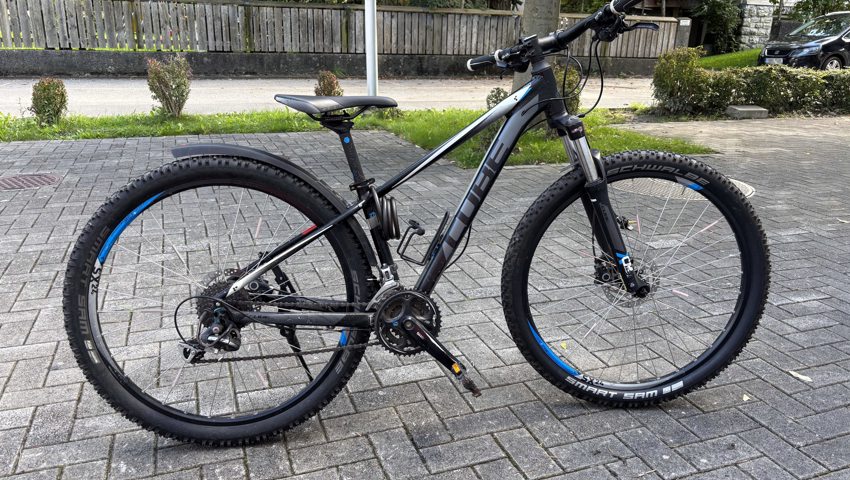 Das Velo des Verunglückten.