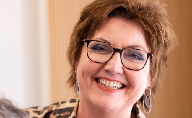 Helene Hengartner ist Masken-Teamleiterin bei der Freilichtbühne