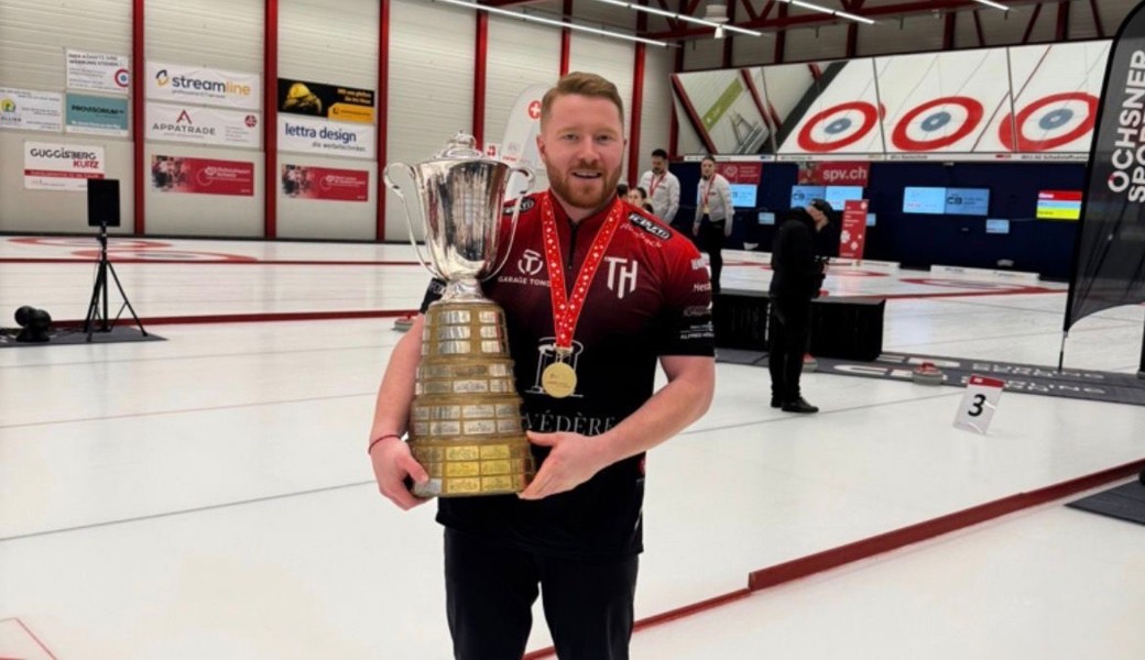 Der Wildhauser Justin Hausherr, Schweizer Meister mit dem Team Glarus, wird mit diesem Team die Schweiz an der Weltmeisterschaft in Ogden (USA) vom 27. März bis 4. April vertreten.