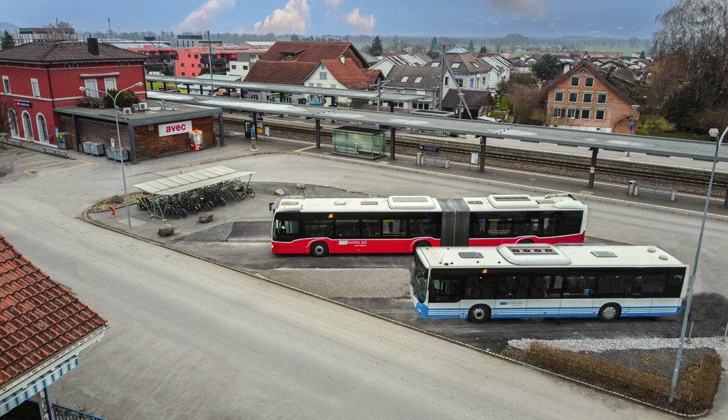  Die RTB erwarb Busse aus Wien für den achtmonatigen Bahnersatzverkehr ab Bahnhof Altstätten. 