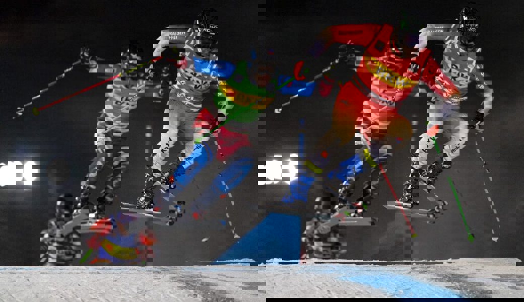  Vorne weg: Jonas Lenherr zeigt vom Achtelfinal bis zum grossen Final eine konstant starke Leistung und gewinnt das zweite Weltcuprennen auf der Reiteralm in Österreich. 