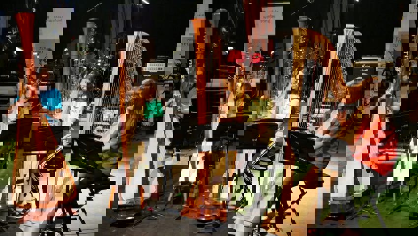  11. Juni: Die Musikschule Werdenberg feiert in der Lokremise in Buchs ihr 50-jähriges Bestehen. Dabei zeigen auch Schülerinnen und Schüler ihr Können an den Instrumenten. 