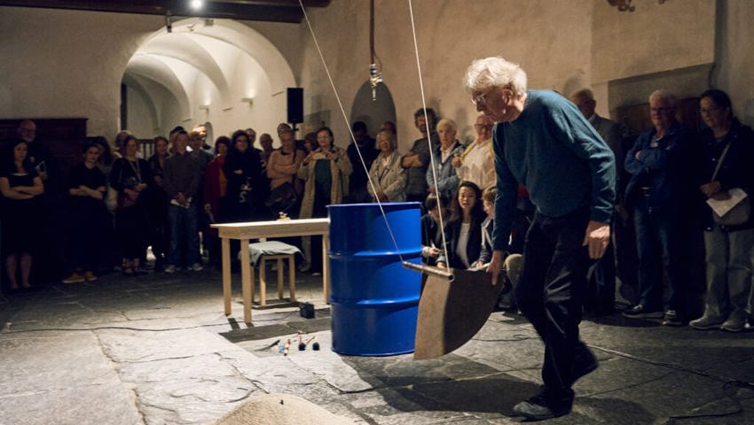  Ein Highlight des Jubiläums waren die Auftritte des Künstlers Roman Signer. 