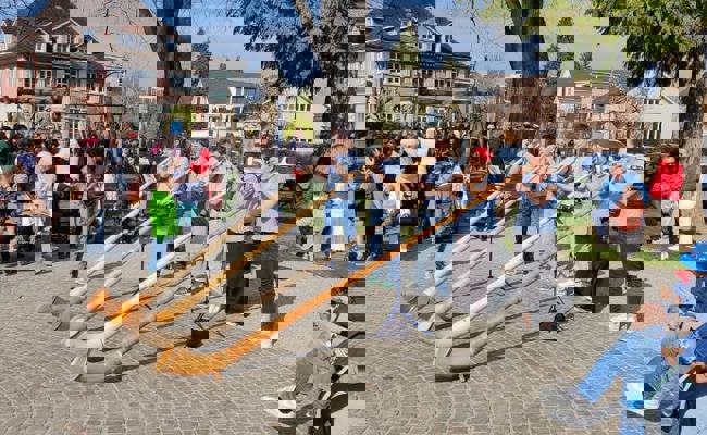 Farbenfrohe Frühlingsfreude auf dem Kappeli-Spielplatz