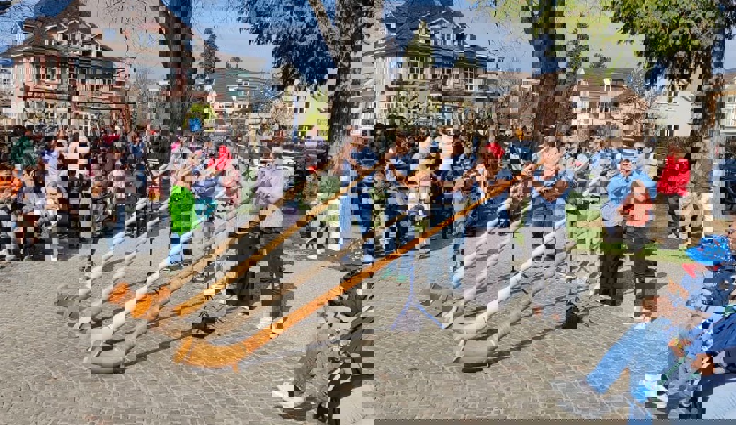 Farbenfrohe Frühlingsfreude auf dem Kappeli-Spielplatz