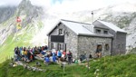 Immer mehr Gäste, wenig Wasser, viel Sonnenenergie – das war die Sommersaison auf der Zwinglipasshütte