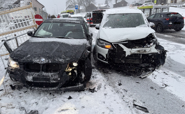 Schneefall: Blechschäden auch jenseits des Rheins