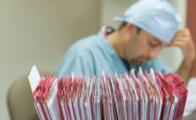 «Wir behandeln Menschen, nicht Formulare»: Ärzte sagen Bürokratie den Kampf an