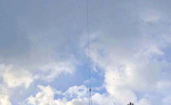 Tonnenschwerer 45 Jahre alter Transformator per Heli entsorgt