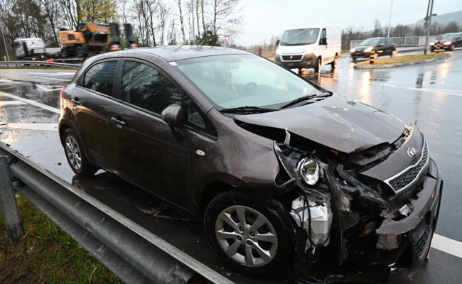 Fahrunfähiger Frau wurde nach Unfall der ausländische Führerausweis aberkannt