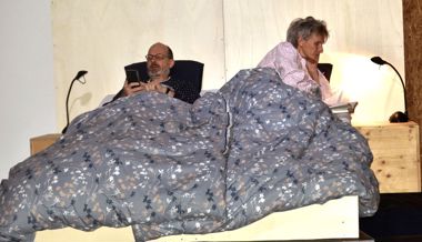 Theater Sapperlott: In «Bettgeflüster» fällte eine Familie (fast) auseinander