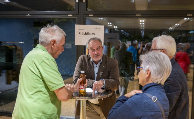 Zwischen Farbbach, Veloständern und Einzelanliegen – neues Dialogformat für die Stadt