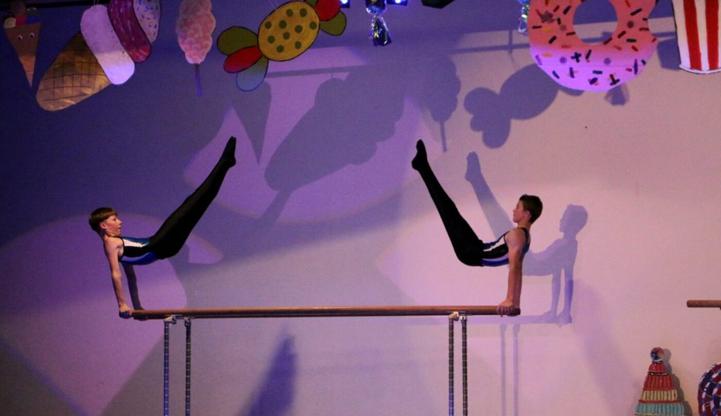  Die Geräteriege mit Turnerinnen und Turner im Alter von 6 bis 27 Jahren.