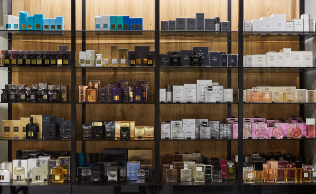 In Serie Luxusparfüms geklaut