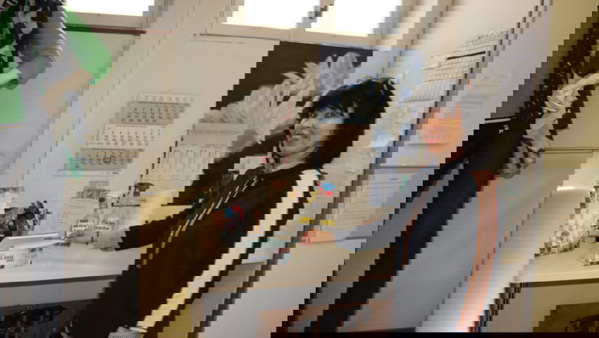  «Aber ich bin nicht traurig, dass ich die Maske nicht mehr tragen muss», hält Carmen Giger, Textilverkäuferin bei Mode Schäpper AG, fest.