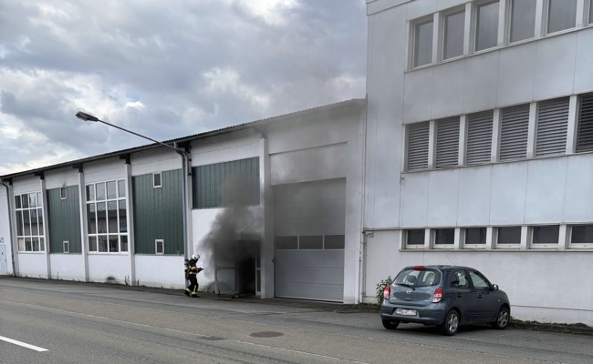 Brand in Firma verursacht hohen Sachschaden