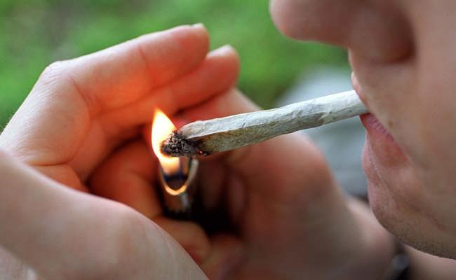 Kiffen in Deutschland legal: Cannabis ennet der Grenze holen?