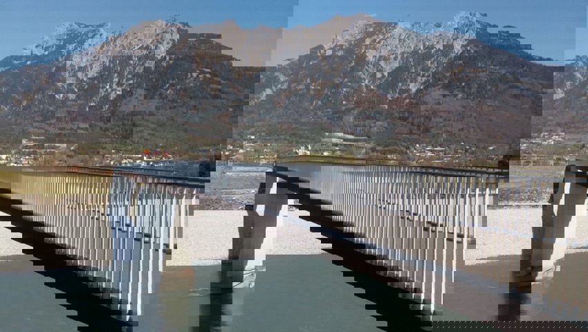  Die 2019 eröffnete Brücke Räfis/Vaduz für den Fuss- und Veloverkehr. 