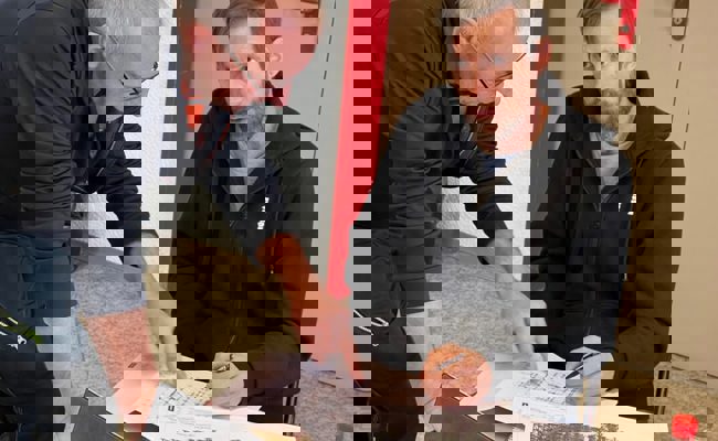 Flexibles Regendach über Bühne der Opernbühne am Werdenbergersee