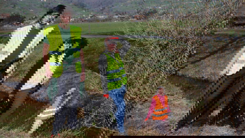  «In Grabs ist recht wenig Littering vorhanden»: Diese Gruppe hat auch schon in Buchs gesammelt. 