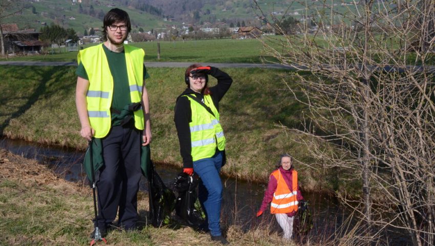  «In Grabs ist recht wenig Littering vorhanden»: Diese Gruppe hat auch schon in Buchs gesammelt. 